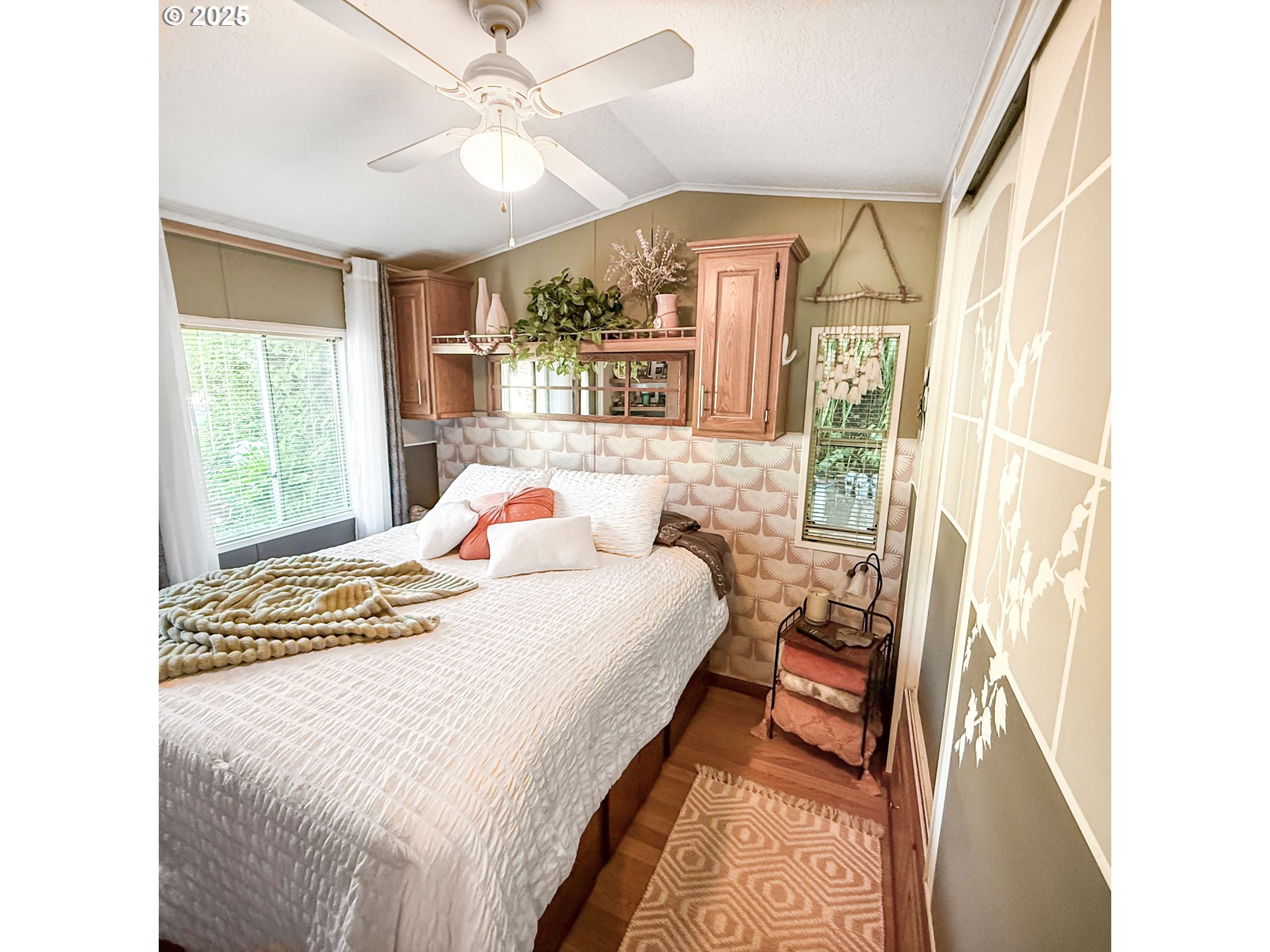 16219 Lower Harbor Road, Unit 58B Brookings, OR 97415 - Photo 10 of 17 Bedroom, Owner's Suite
