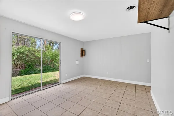 $399,900 | 117 Old Oaks Drive, Ballwin, MO 63011