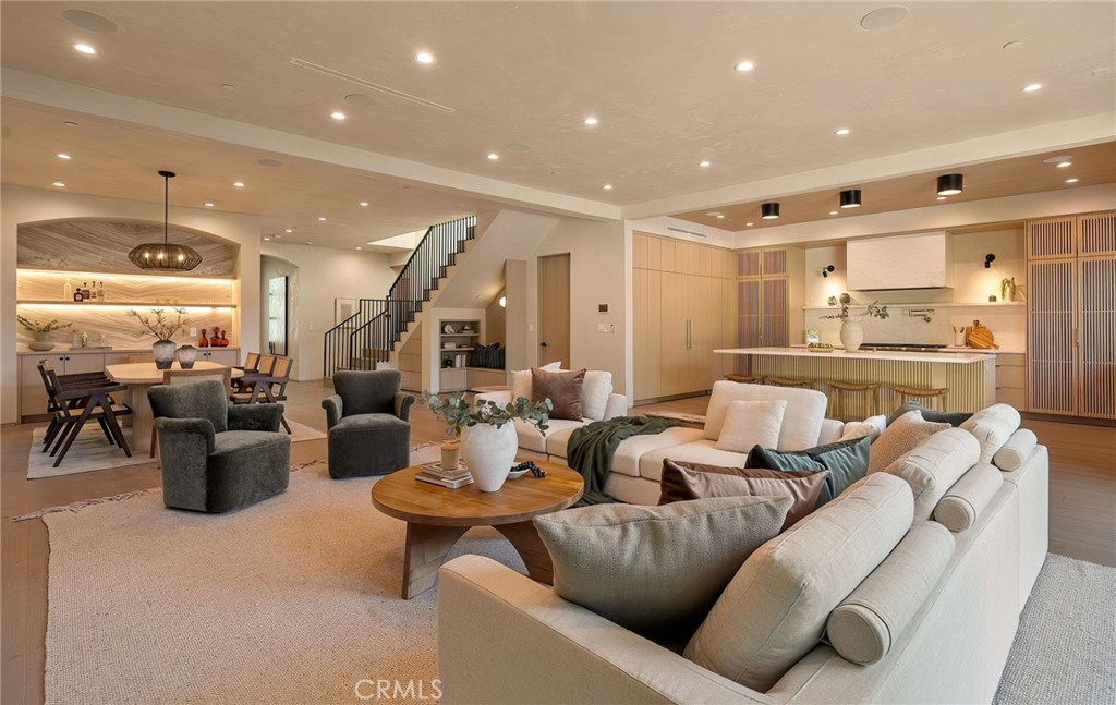 12113 Maxwellton Road Studio City, CA 91604 - Photo 9 of 42
