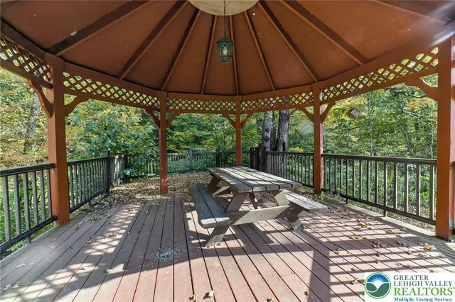 $440,000 | 8104 Highway 92, South Gibson, PA 18842