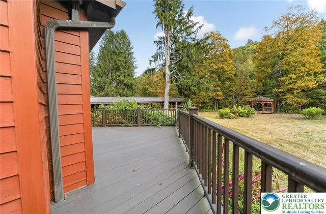 $440,000 | 8104 Highway 92, South Gibson, PA 18842