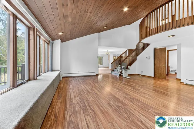 $440,000 | 8104 Highway 92, South Gibson, PA 18842