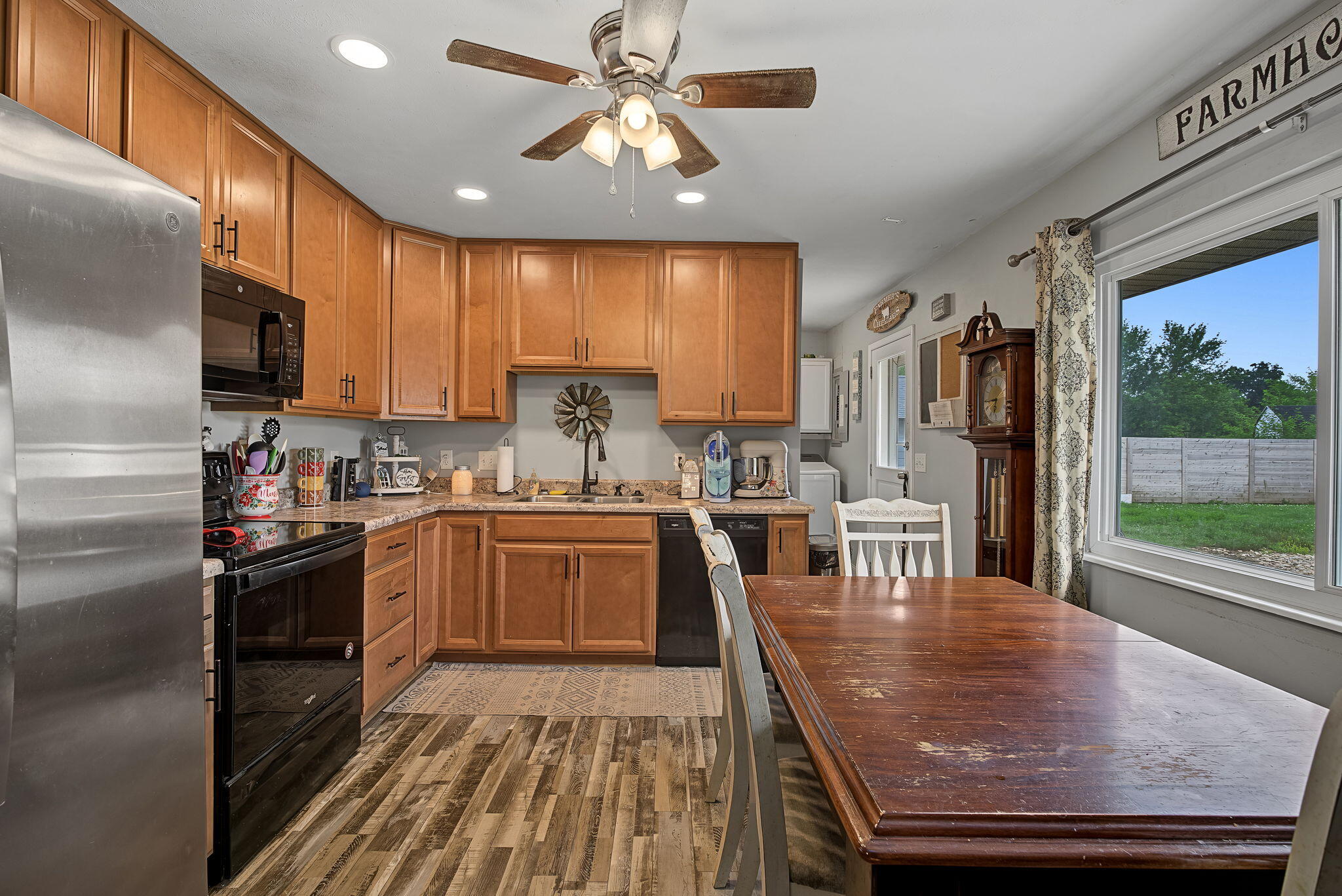 2011 Providence Avenue Springfield, OH 45503 - Photo 13 of 39 13-web-or-mls-2011-providence-ave