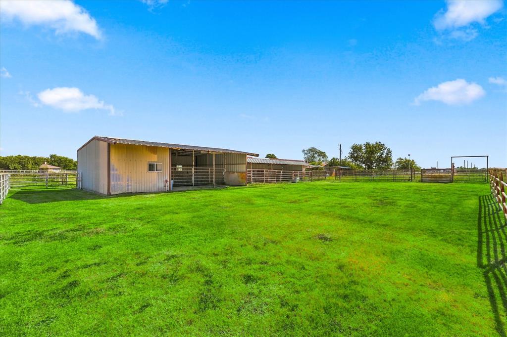 10138 Terrace Road Sanger, TX 76266 - Photo 13 of 39 Gallery Image 13