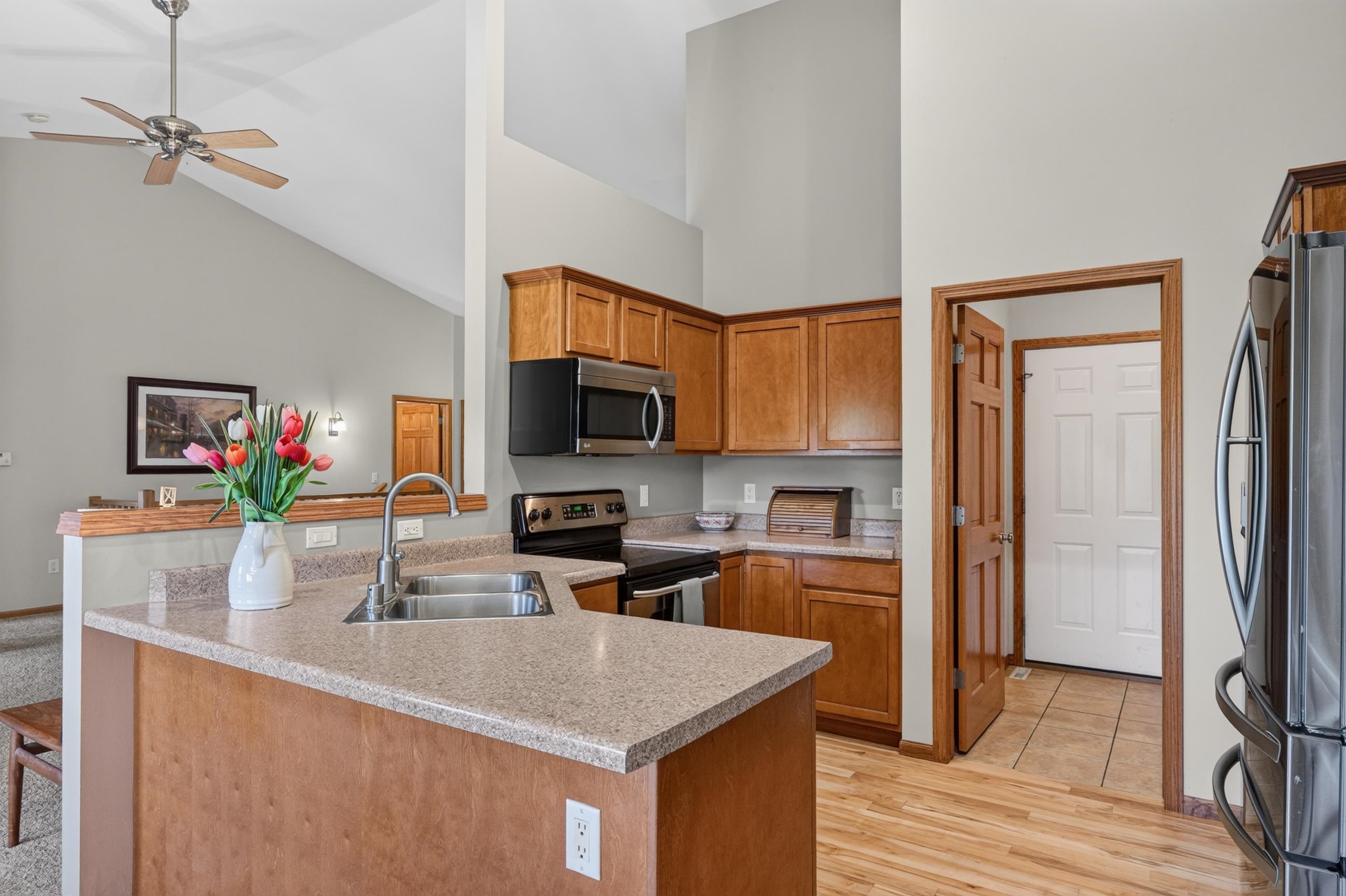 2102 Talc Trail Madison, WI 53719 - Photo 15 of 51