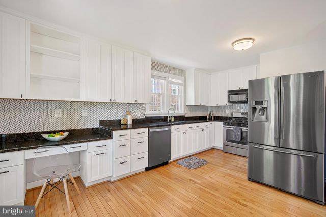 $895,000 | 120 East Maple Street, Alexandria, VA 22301
