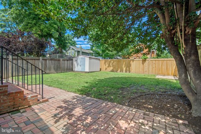 $895,000 | 120 East Maple Street, Alexandria, VA 22301