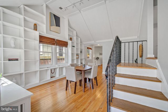 $895,000 | 120 East Maple Street, Alexandria, VA 22301