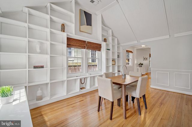 $895,000 | 120 East Maple Street, Alexandria, VA 22301