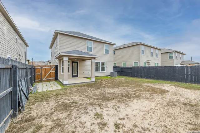 $1,650 | 4439 Donley Bayou, San Antonio, TX 78245