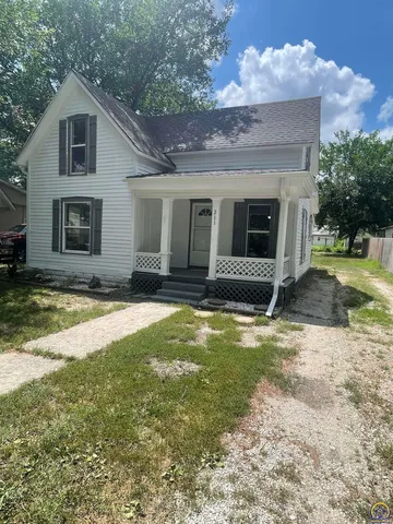$94,900 | 211 South Constitution Street, Emporia, KS 66801