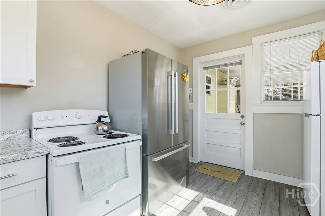 19 Smith Avenue Savannah, GA 31408 - Photo 11 of 27