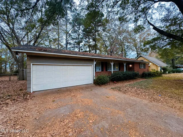 $159,500 | 5253 Wayneland Drive, Jackson, MS 39211