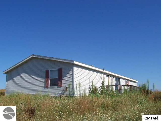 3553 Pinegrove Road Northeast Edmore, MI 48829 - Photo 1 of 8 1767030.JPG