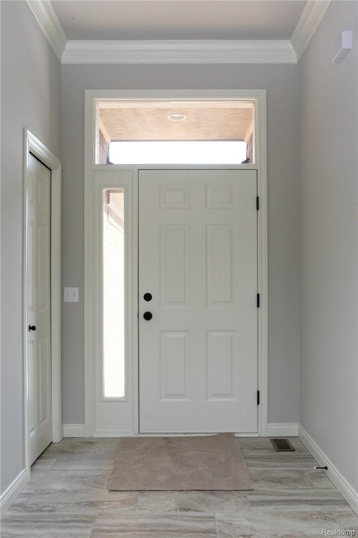48057 Donner Road New Baltimore, MI 48047 - Photo 27 of 68 IMG_0023.jpg