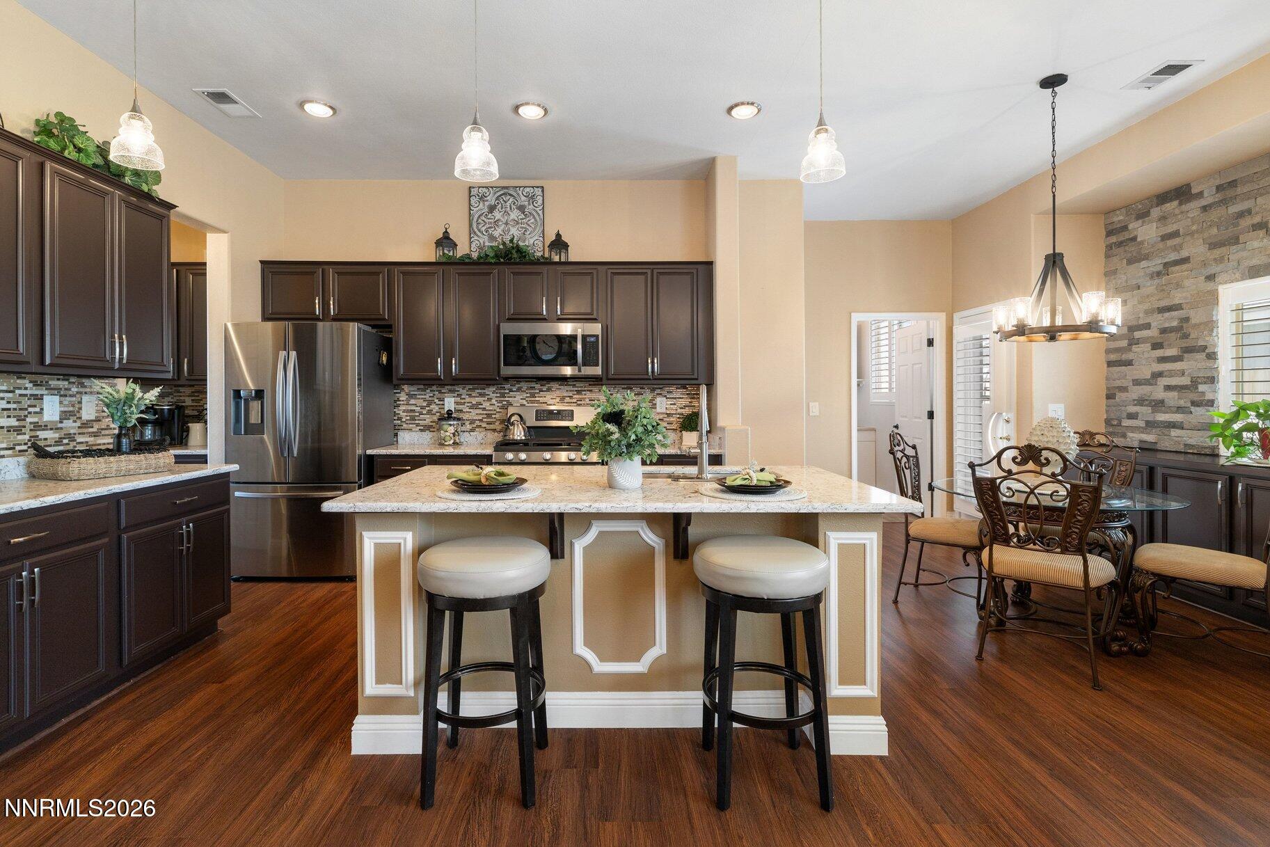 1414 Diamond Country Drive Reno, NV 89521 - Photo 5 of 35 005_17-print-1414_diamond_country-10_938