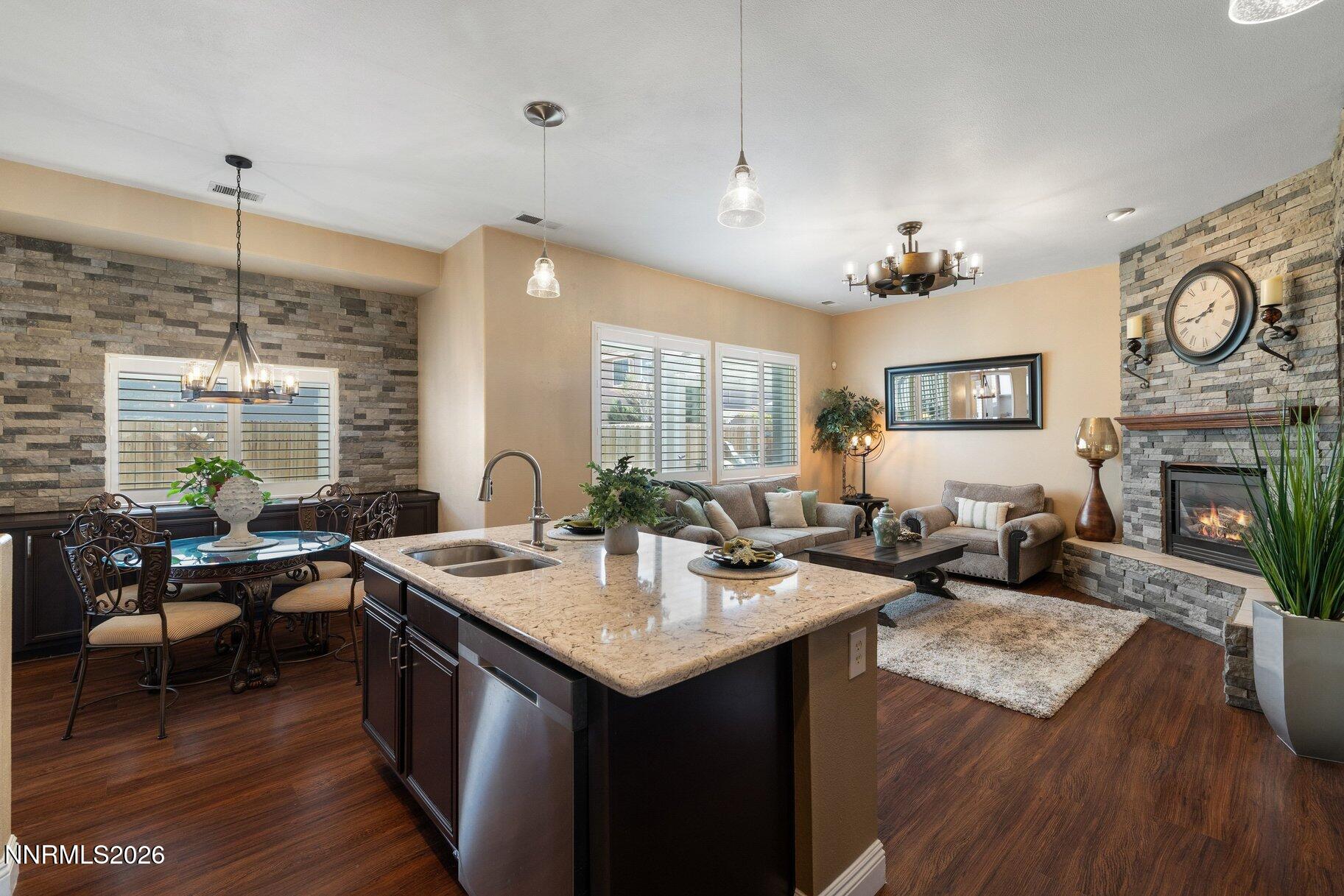 1414 Diamond Country Drive Reno, NV 89521 - Photo 8 of 35 008_20-print-1414_diamond_country-14_298