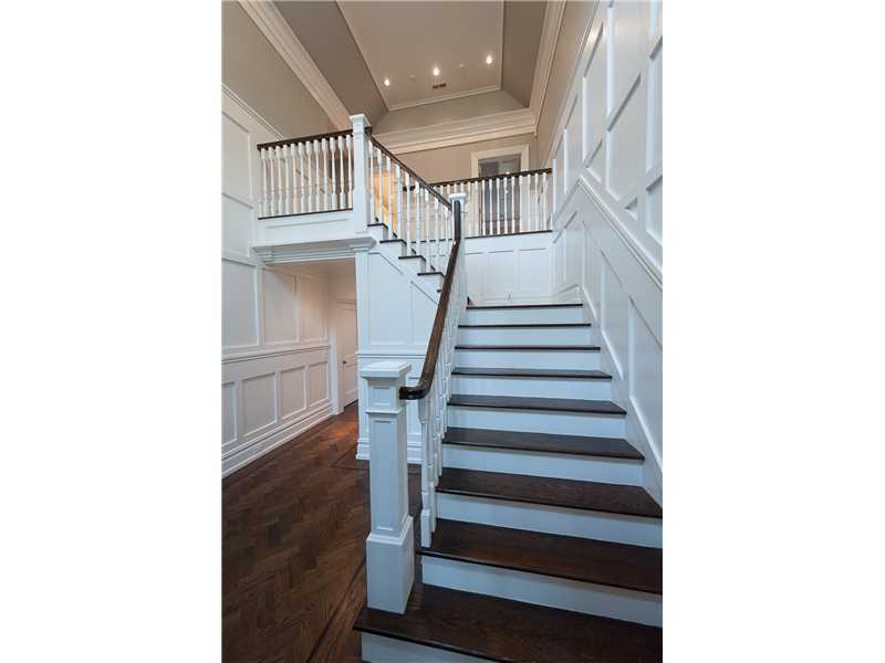 63 Winthrop Drive Riverside, CT 06878 - Photo 2 of 25