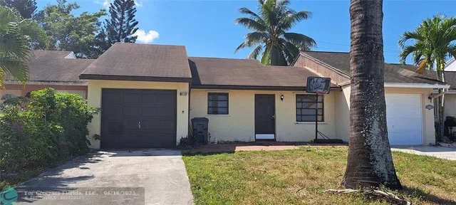 front view of house with a yard