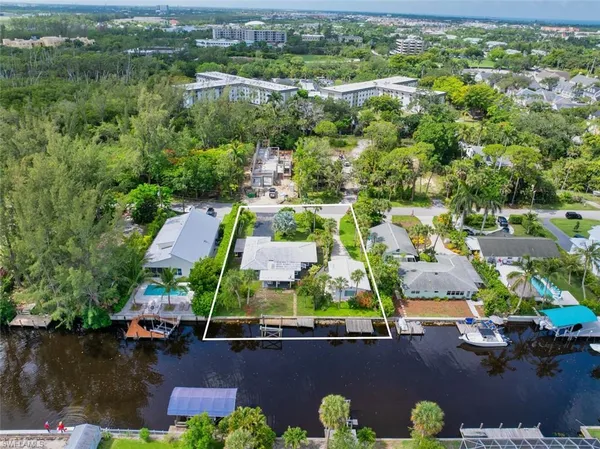 $1,595,000 | 1483 Bembury Drive, Naples, FL 34102