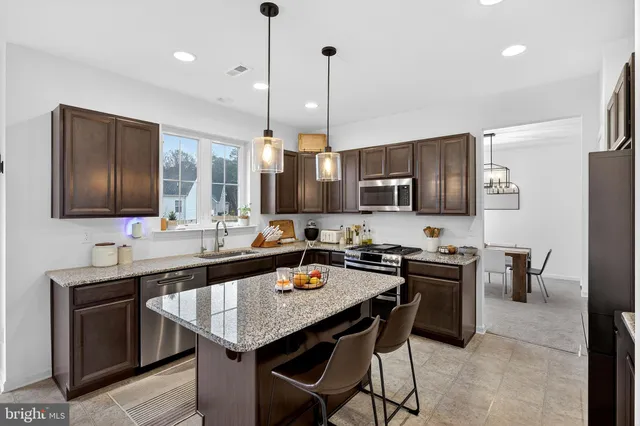 $529,900 | 525 Crown Frst Lane, Felton, DE 19943