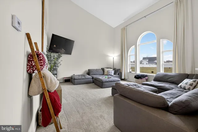 $529,900 | 525 Crown Frst Lane, Felton, DE 19943