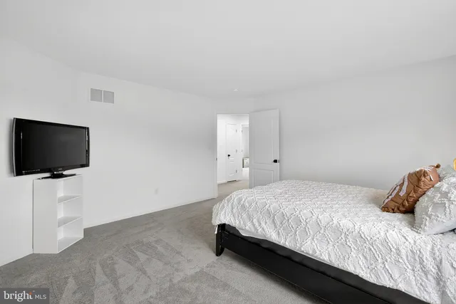 $529,900 | 525 Crown Frst Lane, Felton, DE 19943