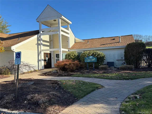 a view of yard with large tree