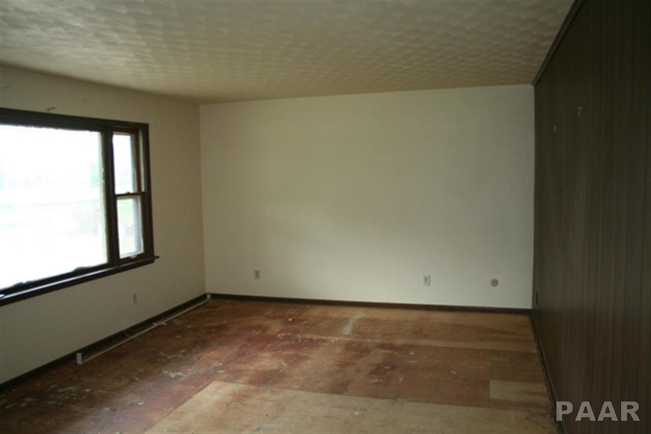 9255 South Powell Road Mapleton, IL 61547 - Photo 12 of 20