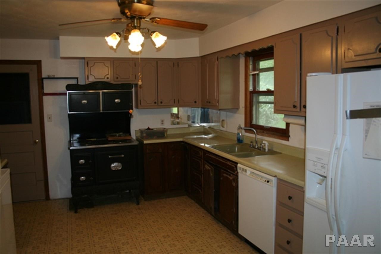9255 South Powell Road Mapleton, IL 61547 - Photo 10 of 20