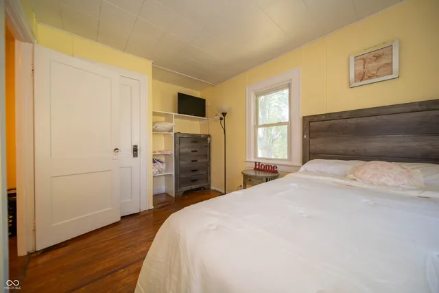 $1,950 | 5446 North College Avenue, Indianapolis, IN 46220