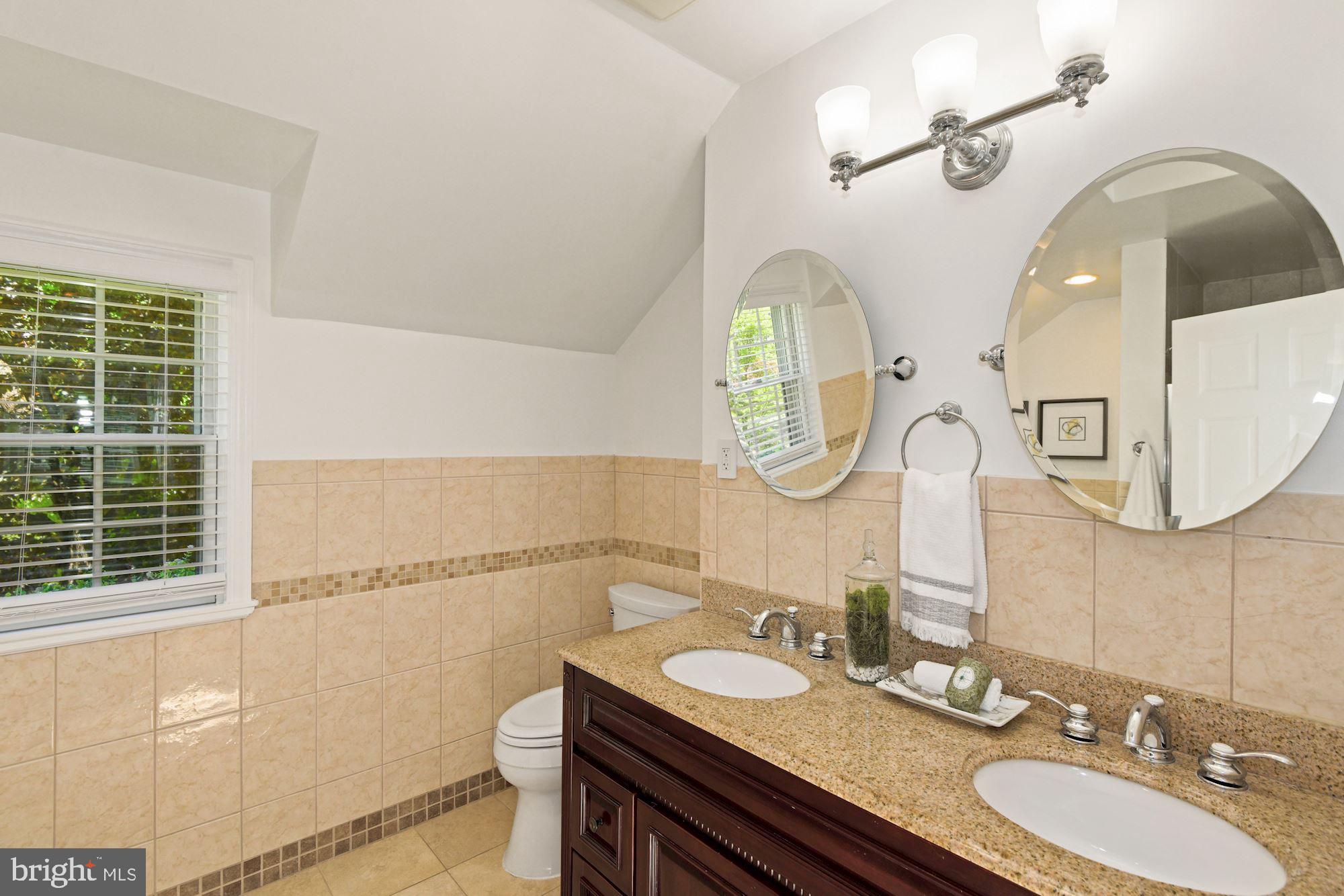 5708 Overlea Road Bethesda, MD 20816 - Photo 25 of 45 Primary bath