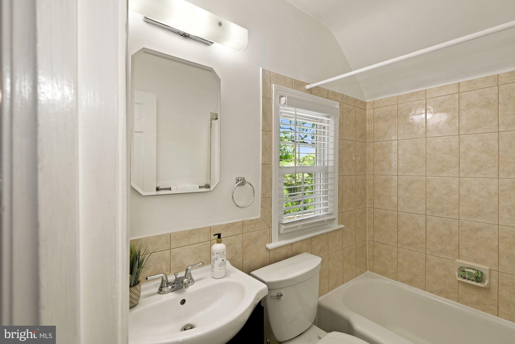5708 Overlea Road Bethesda, MD 20816 - Photo 34 of 45 Third upstairs full bath