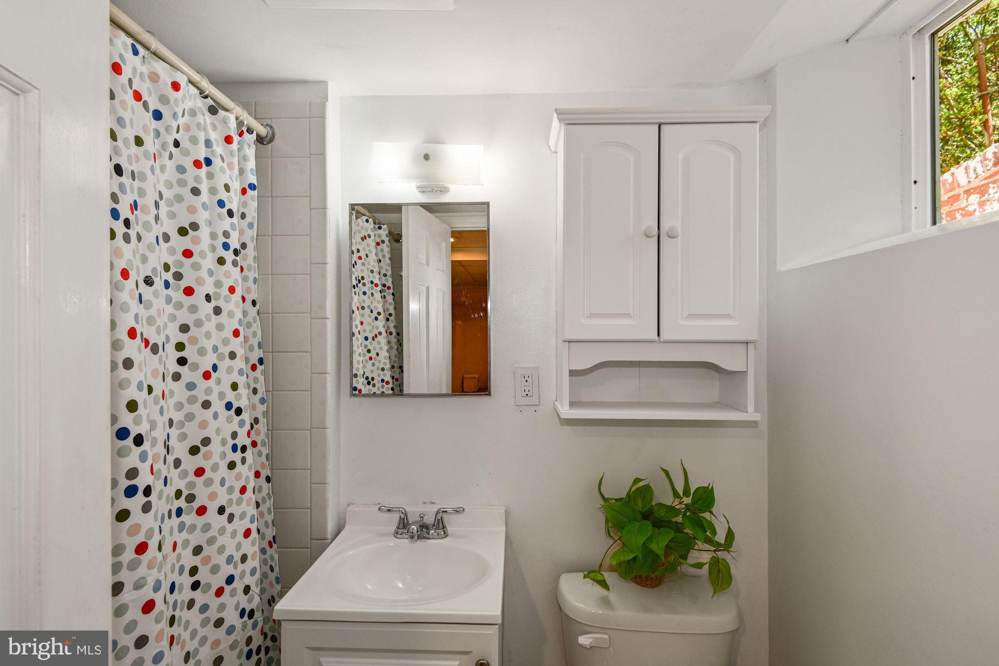 5708 Overlea Road Bethesda, MD 20816 - Photo 39 of 45 Fourth full bath