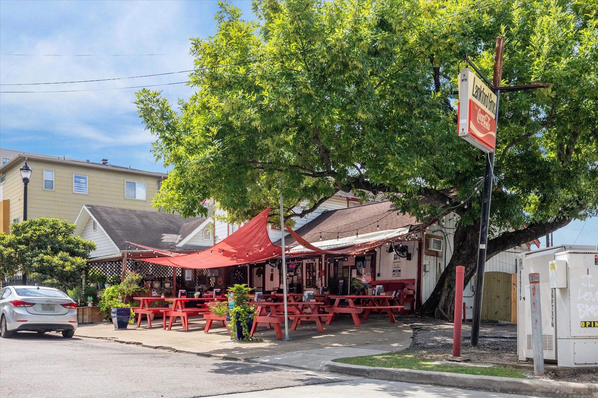 2110 Genesee Street Houston, TX 77006 - Photo 44 of 47 Walkable to Montrose favorites including Lankford Grocery
