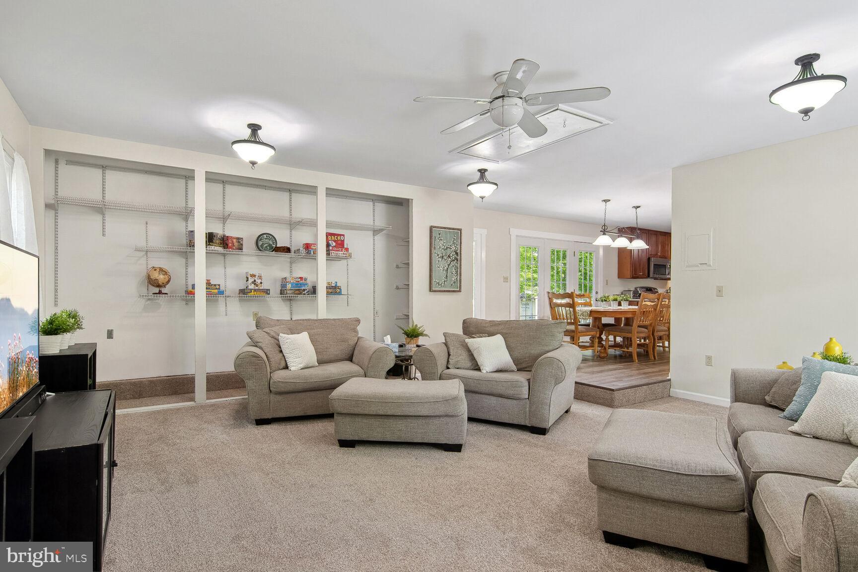 145 Choptank Road Stafford, VA 22556 - Photo 4 of 22 FAMILY ROOM