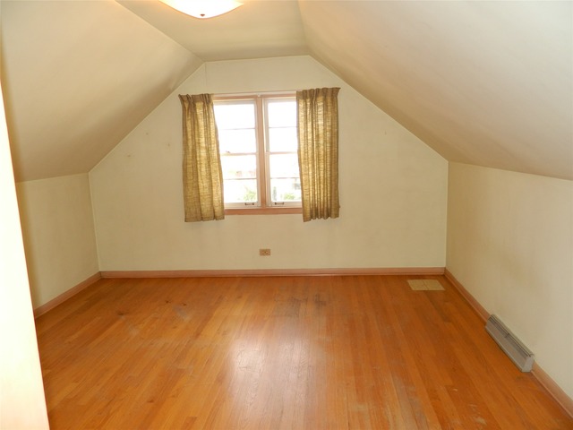 6215 West Rascher Avenue Chicago, IL 60630 - Photo 12 of 16