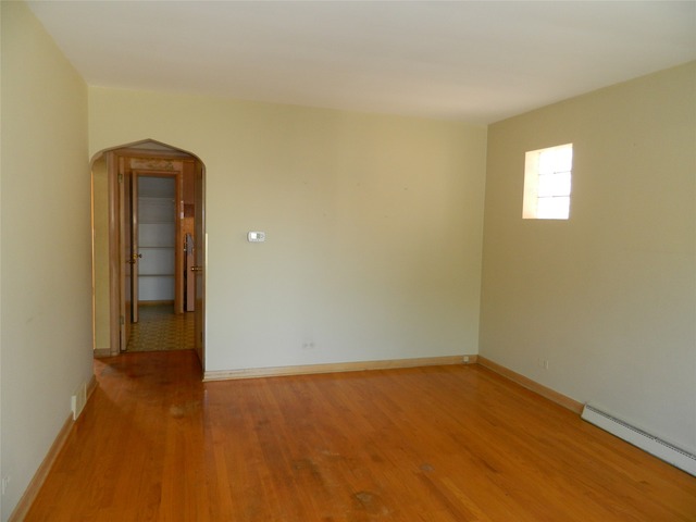 6215 West Rascher Avenue Chicago, IL 60630 - Photo 3 of 16