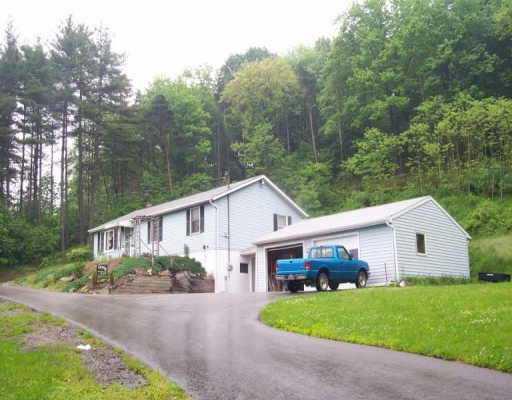 576 Lindsay Road Zelienople, PA 16063 - Photo 1 of 1 Gallery Image 1