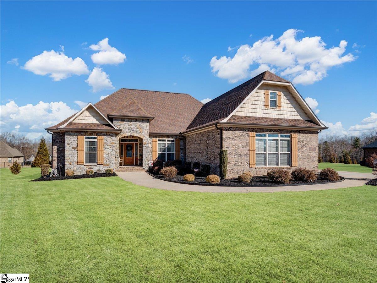 137 Ledge Stone Lane Gaffney, SC 29341 - Photo 2 of 46