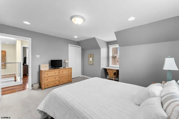 $1,595,000 | 29 East Drive, Margate City, NJ 08402