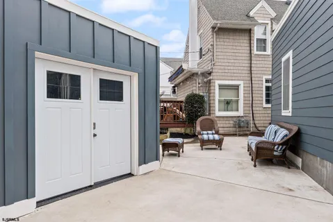 $1,595,000 | 29 East Drive, Margate City, NJ 08402