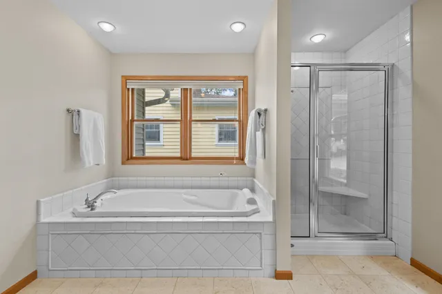 $3,749,000 | W1053 & W1049 Illinois Green Lake, Green Lake, WI 54941