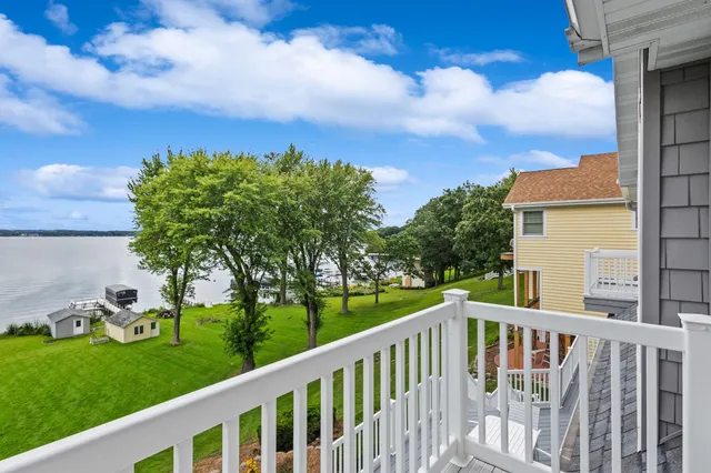 $3,749,000 | W1053 & W1049 Illinois Green Lake, Green Lake, WI 54941