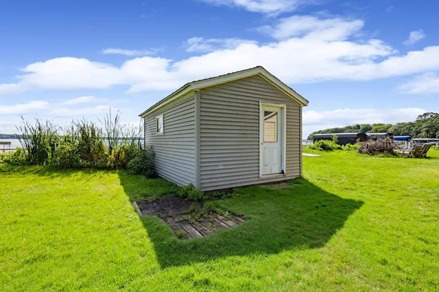 $3,749,000 | W1053 & W1049 Illinois Green Lake, Green Lake, WI 54941