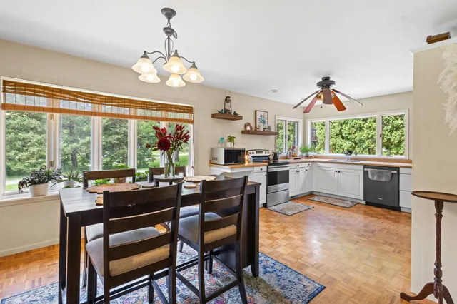 $3,749,000 | W1053 & W1049 Illinois Green Lake, Green Lake, WI 54941