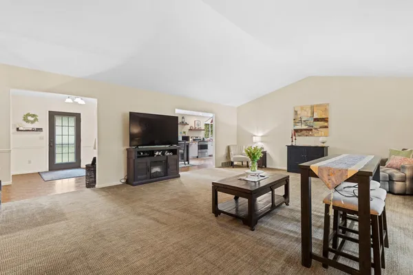 $3,649,000 | W1053 & W1049 Illinois Green Lake, Green Lake, WI 54941