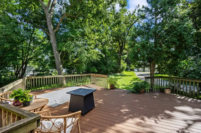 $3,749,000 | W1053 & W1049 Illinois Green Lake, Green Lake, WI 54941