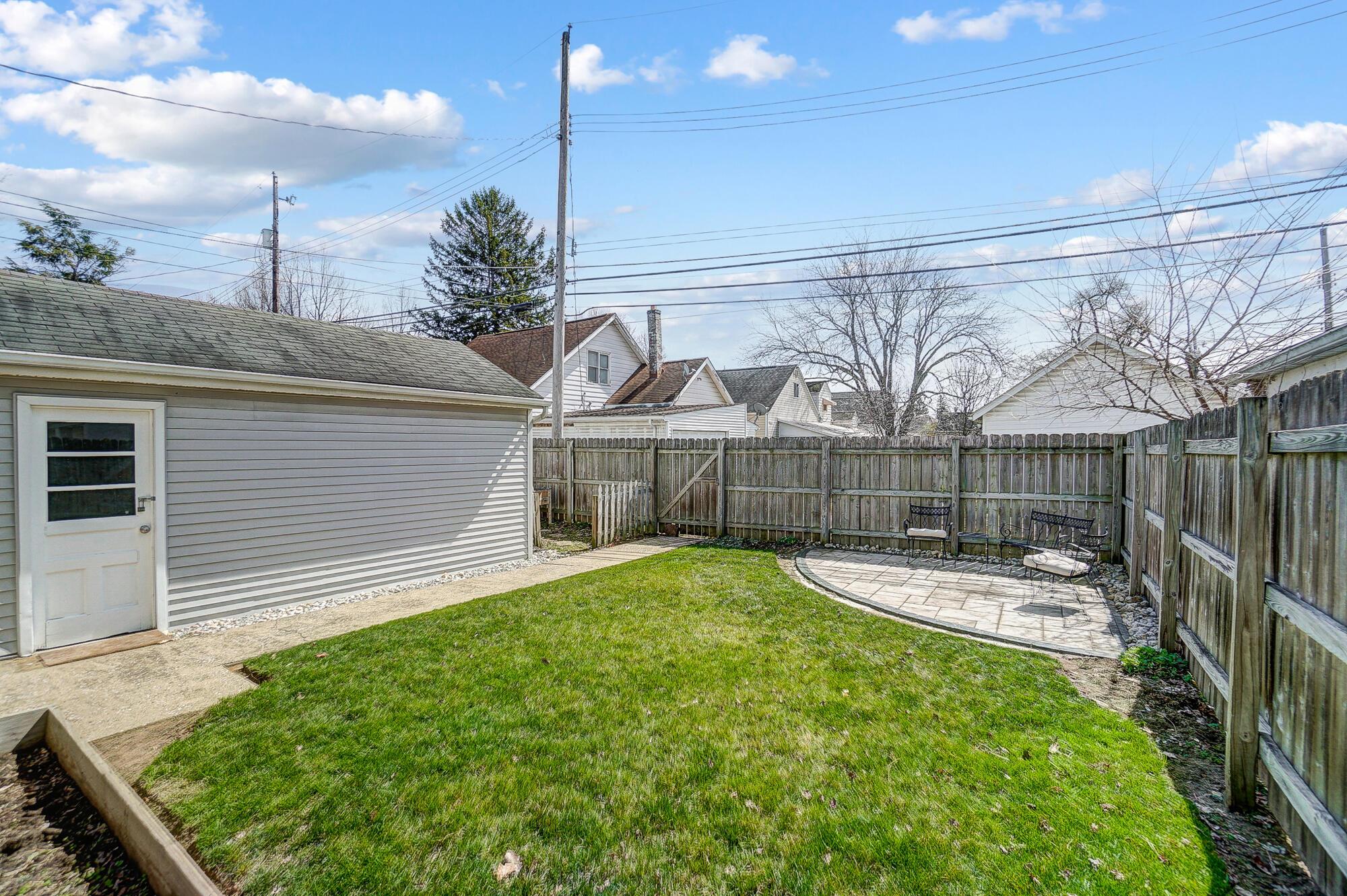 3011 Wicklow Road Columbus, OH 43204 - Photo 15 of 18 042