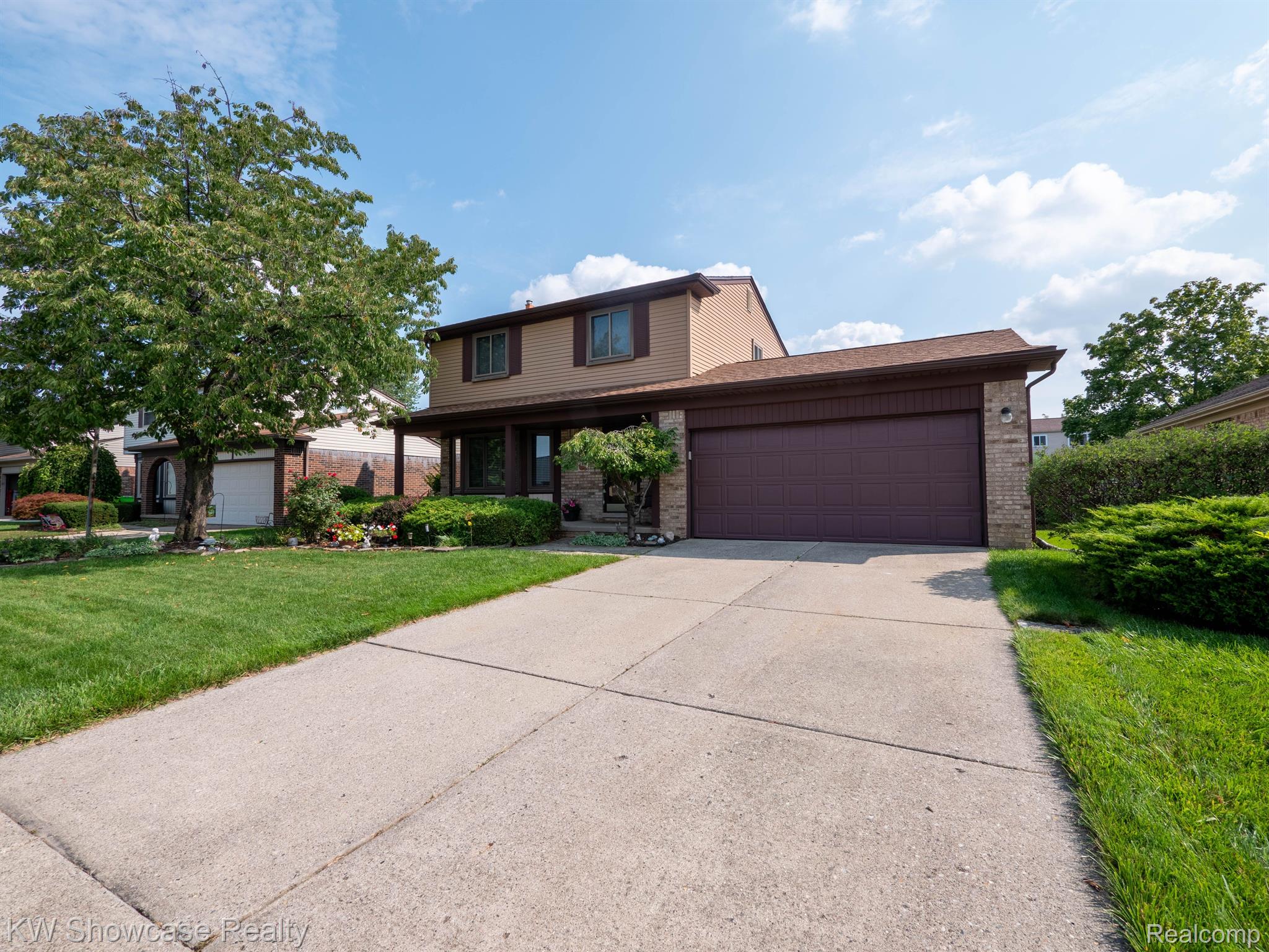 45646 Spagnuolo Road Macomb, MI 48044 - Photo 3 of 42 Gallery Image 3